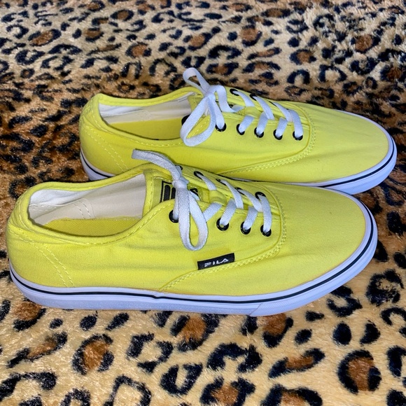 Fila Highlighter Yellow Classic Canvas Sneakers - Women's Size 9 - Picture 3 of 7